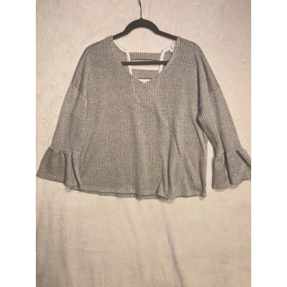Ces Femme Grey Ribbed Knit V-Neck Sweater Bell Sleeve Lattice Back Top
